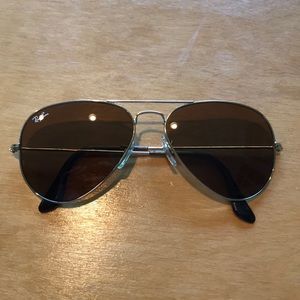 Brown rayban avaitors